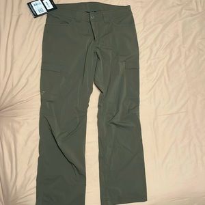 ARC’TERYX Mens pants. Size 34-30